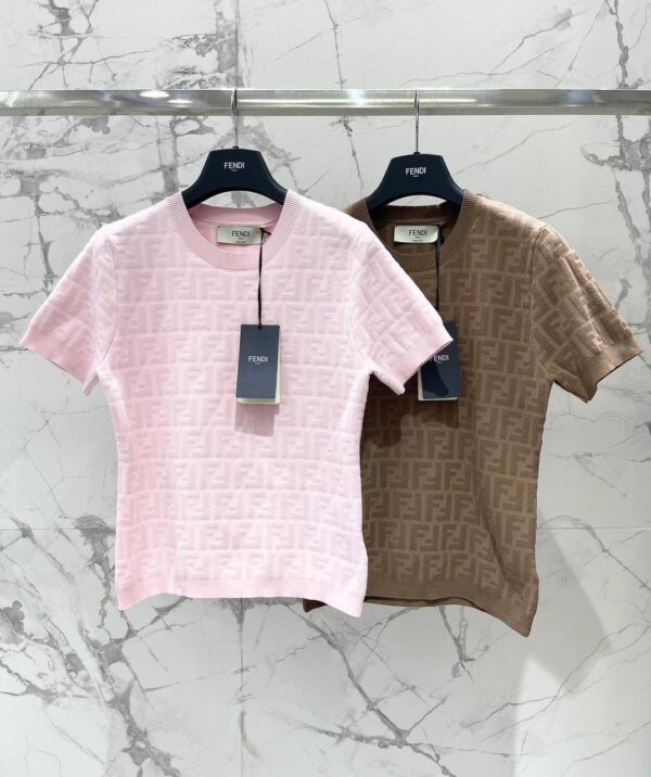 ⁦Fendi T-Shirt⁩ - الصورة ⁦9⁩