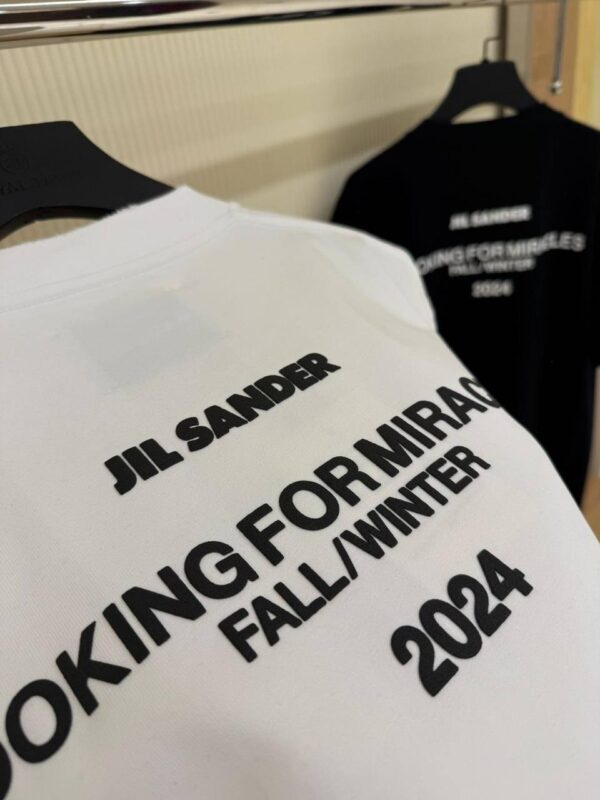 ⁦Jil Sander t-shirt⁩ - الصورة ⁦5⁩