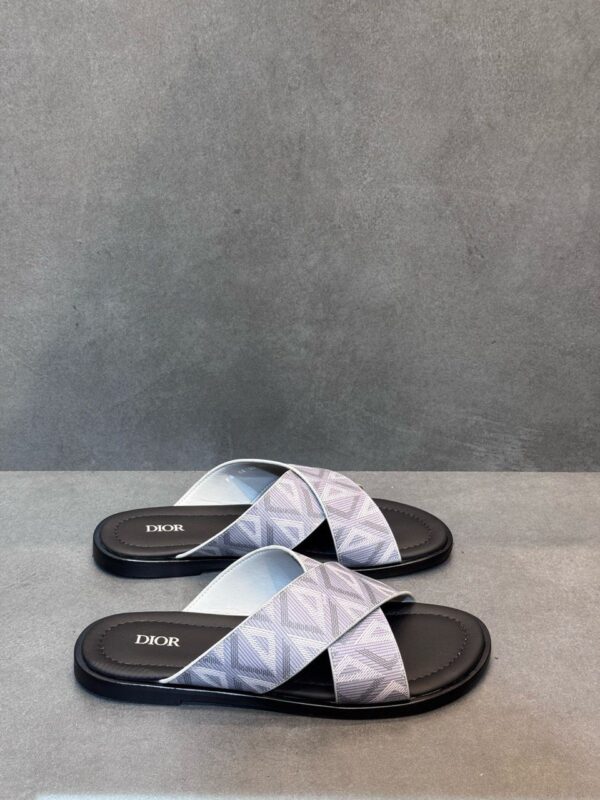 ⁦DIOR SLIPPER⁩ - الصورة ⁦2⁩