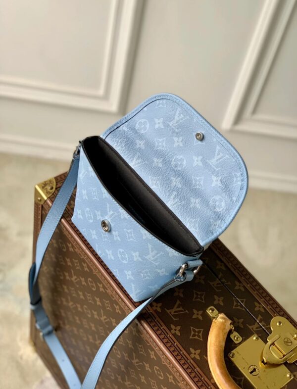 LV PULSE WEARABLE WALLET