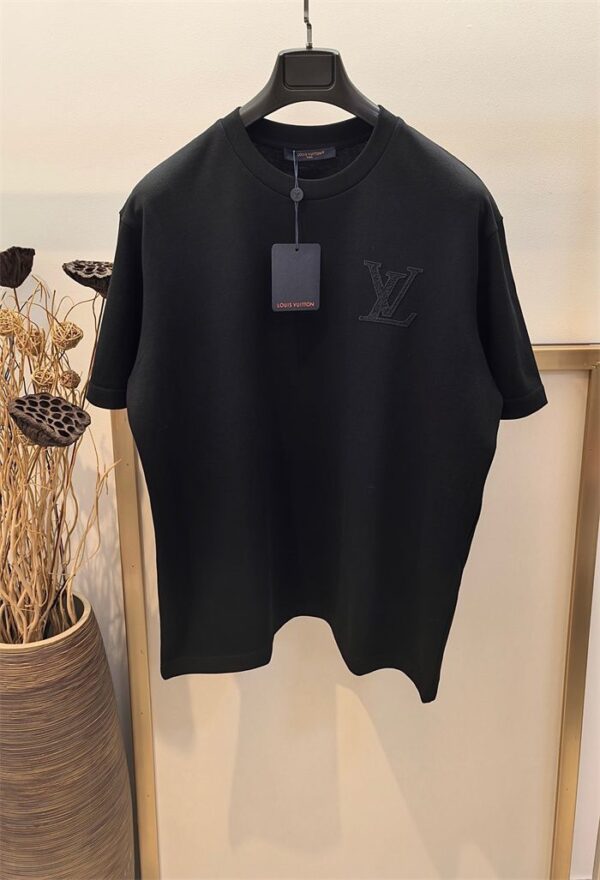 LV t-shirt