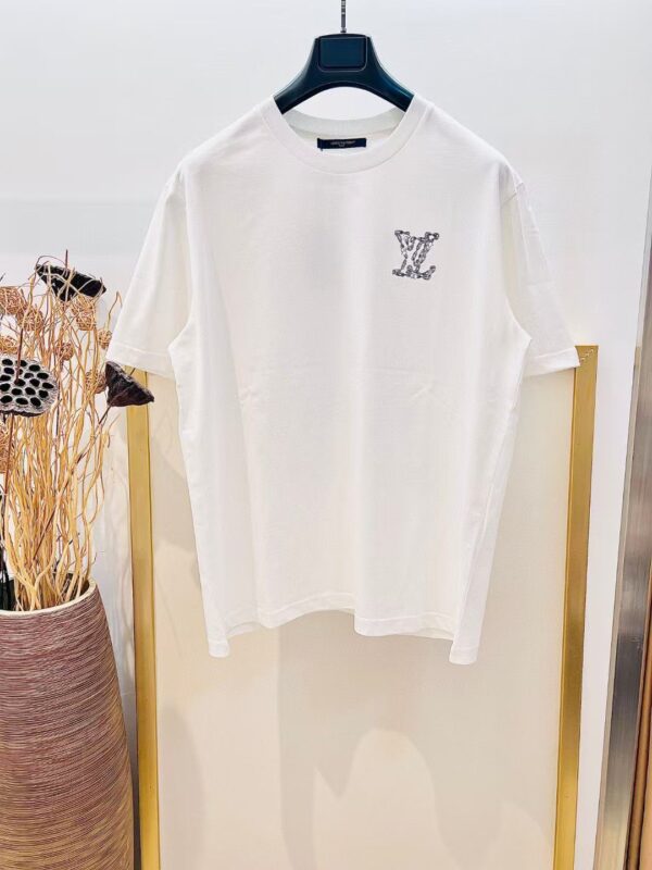 LV t-shirt