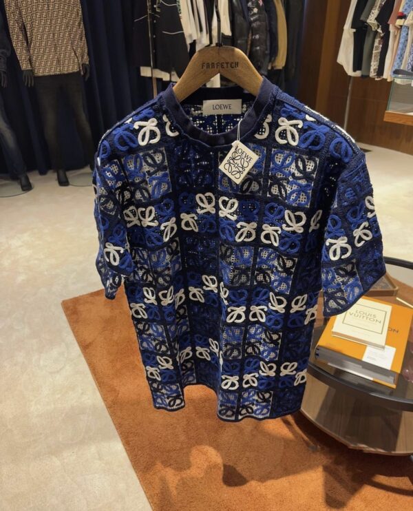 ⁦Loewe Tshirt⁩ - الصورة ⁦2⁩