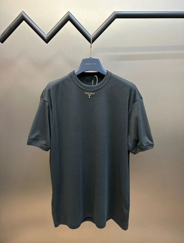 PRADA T-SHIRT