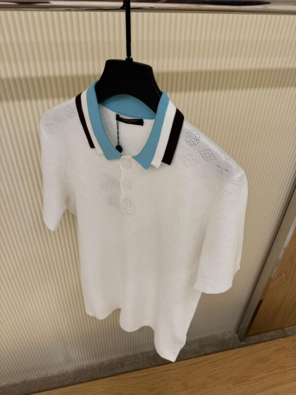 ⁦LV T-SHIRT⁩ - الصورة ⁦4⁩