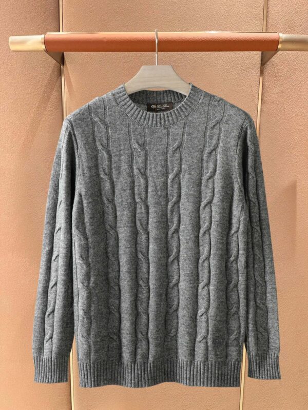 ⁦Loro Piana Cashmere⁩ - الصورة ⁦5⁩