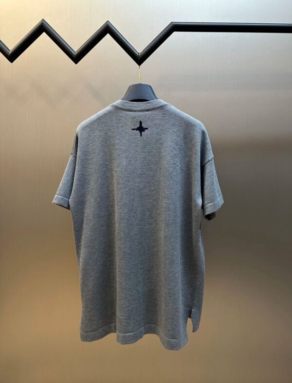 ⁦DIOR T-SHIRT⁩ - الصورة ⁦2⁩