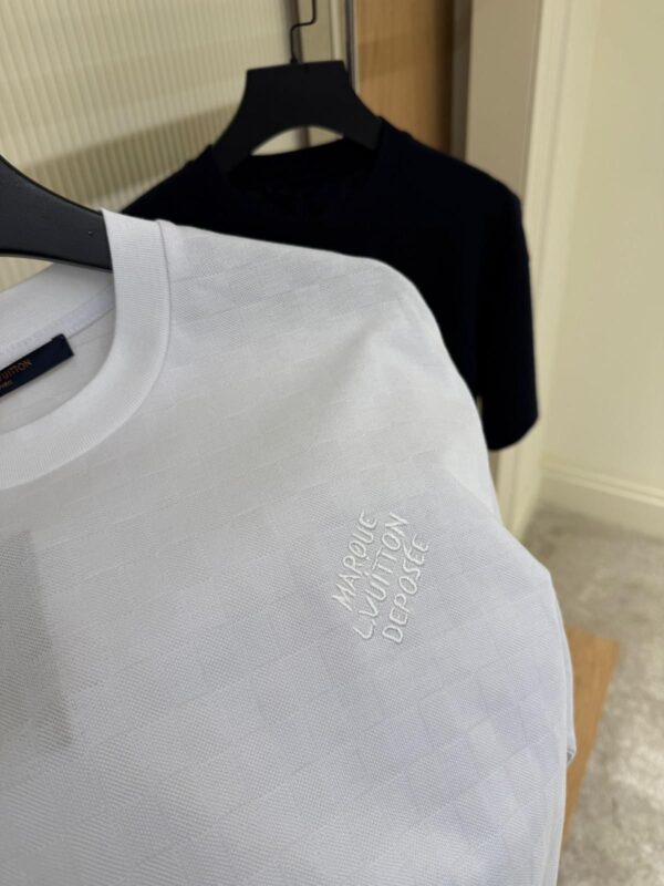 LOUIS VUITTON T-SHIRT - Image 5