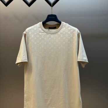 LOUIS VUITTON T-SHIRT