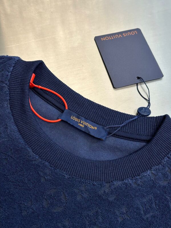 LOUIS VUITTON T-SHIRT - Image 4