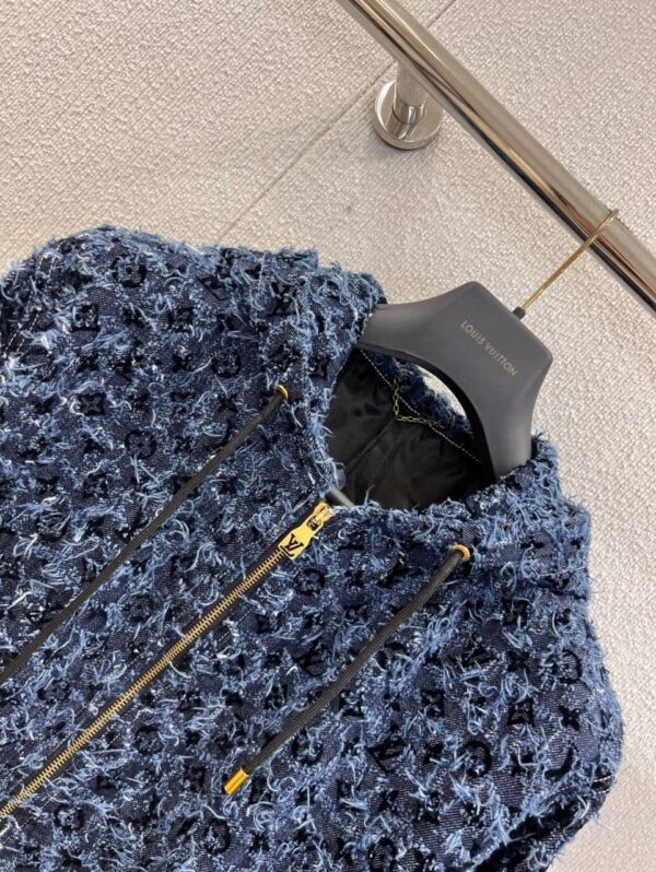 ⁦LV Flocked Monogram Denim Hoodie⁩ - الصورة ⁦3⁩