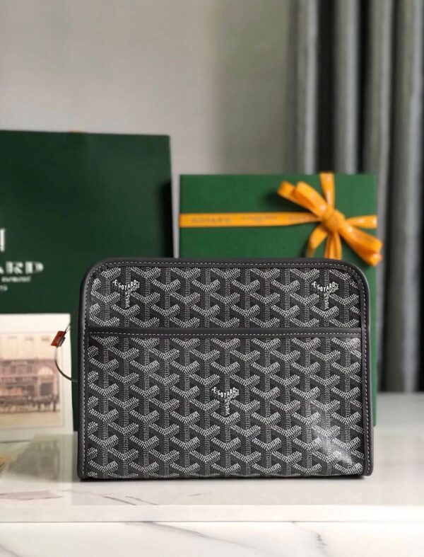 Goyard Clutch