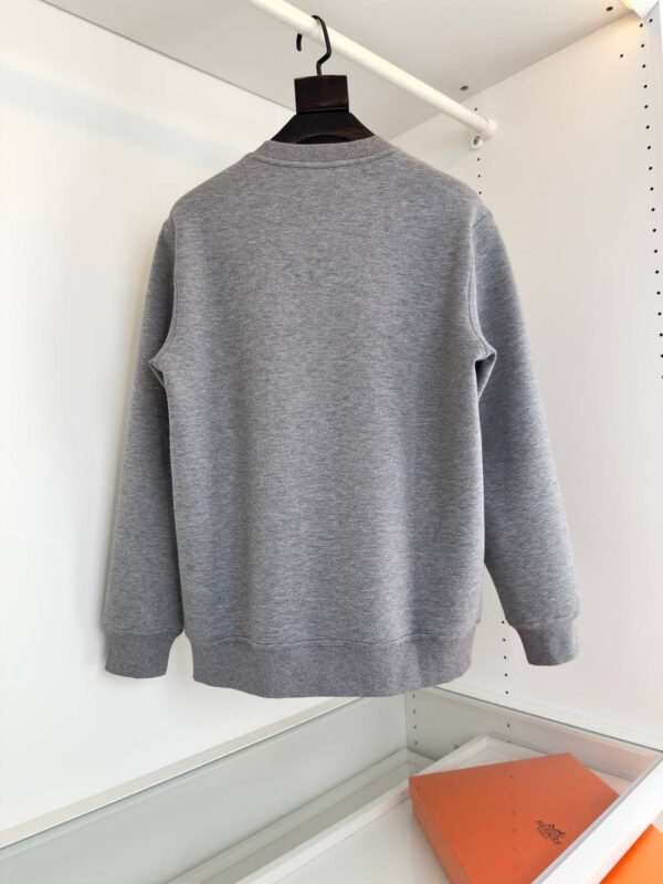 ⁦HERMES SWEATER⁩ - الصورة ⁦3⁩