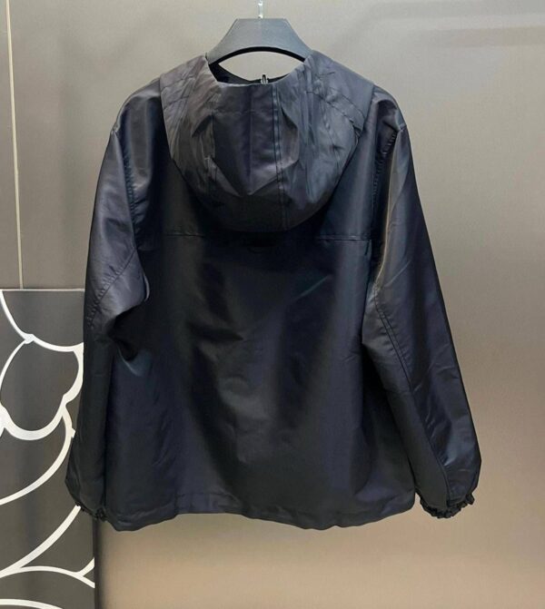 LV Reversible - Image 3