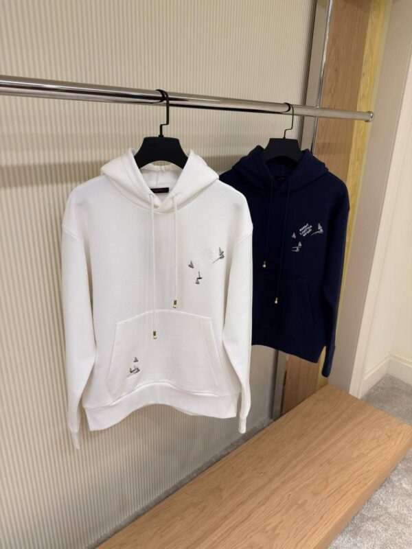 ⁦LOUIS VUITTON HOODIES⁩ - الصورة ⁦6⁩