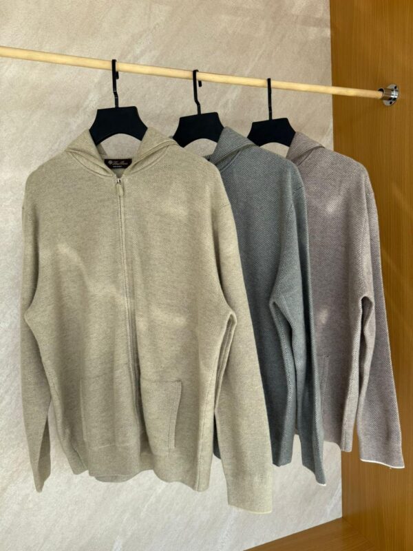 Loro Piana Cashmere - Image 5