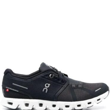 On Cloud 5 Low top Black