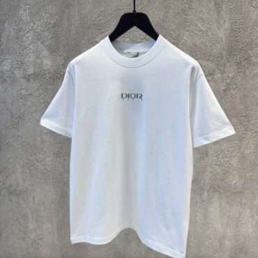 DIOR T-SHIRT