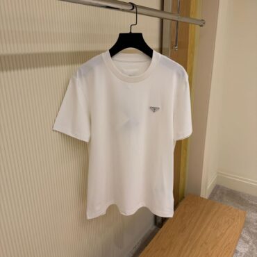 PRADA T-SHIRT