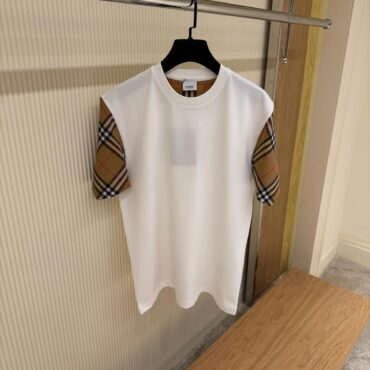 BURBERRY T-SHIRT