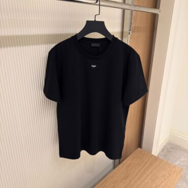 PRADA T-SHIRT