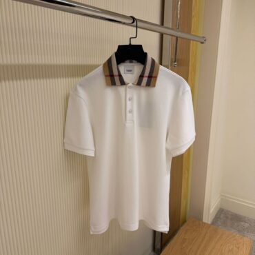 BURBERRY T-SHIRT