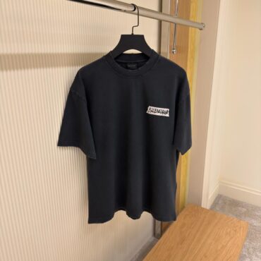 BALENCIAGA T-SHIRT