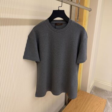 LOUIS VUITTON T-SHIRT