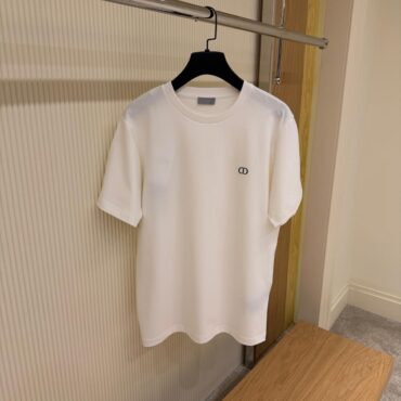 DIOR T-SHIRT