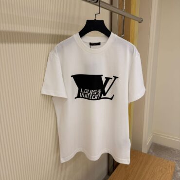 LOUIS VUITTON T-SHIRT