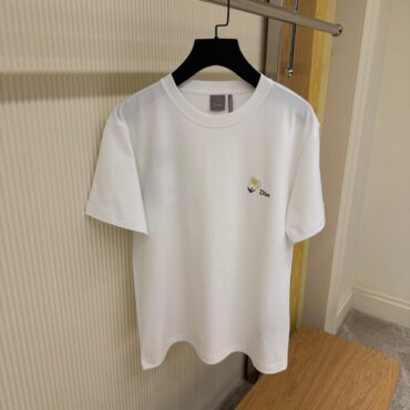 DIOR T-SHIRT