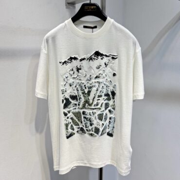 LOUIS VUITTON T-SHIRT